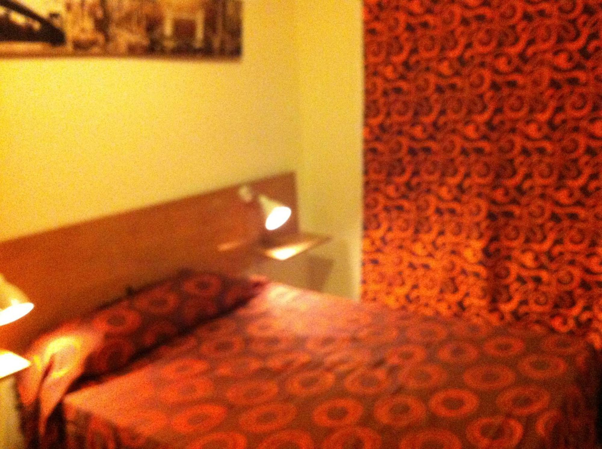Hostal Neptuno Caceres Ngoại thất bức ảnh