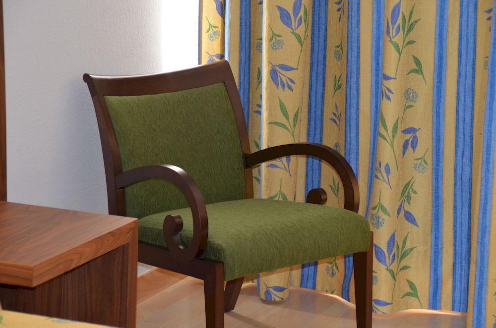 Hostal Neptuno Caceres Ngoại thất bức ảnh
