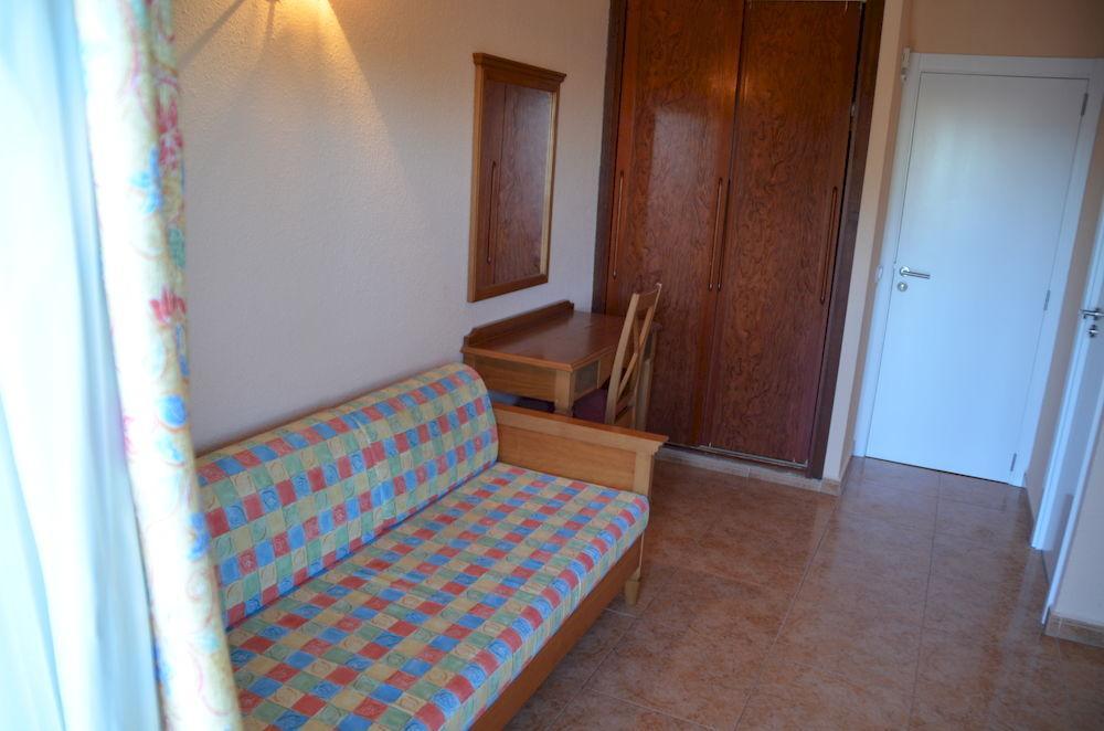 Hostal Neptuno Caceres Ngoại thất bức ảnh